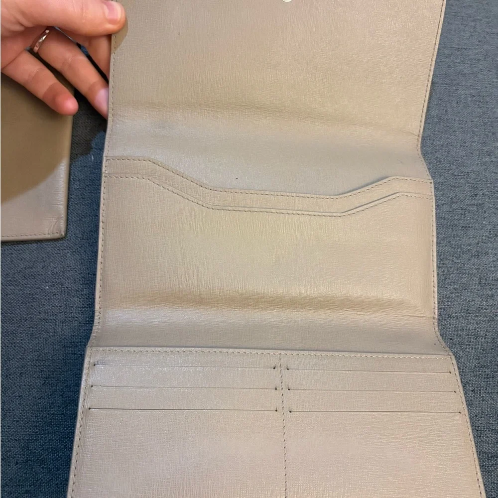 Balenciaga‎ Beige Leather wallet